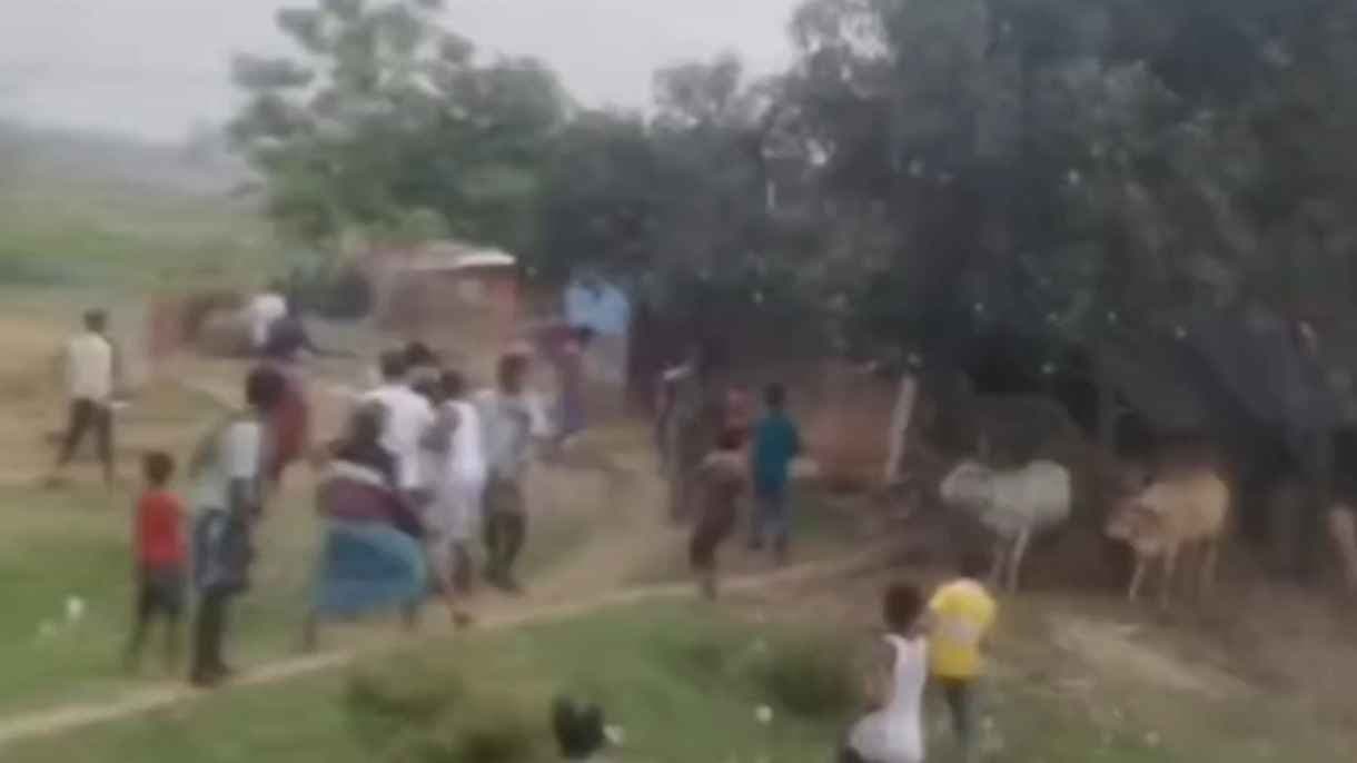 Villagers Attack on Bengal Police at Jharkhand