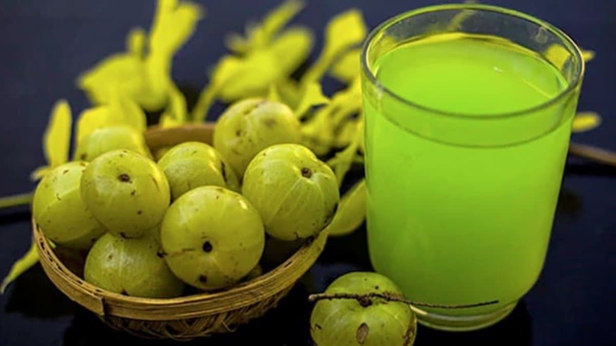 Drinking Amla Moringa Shots have many health benefits 