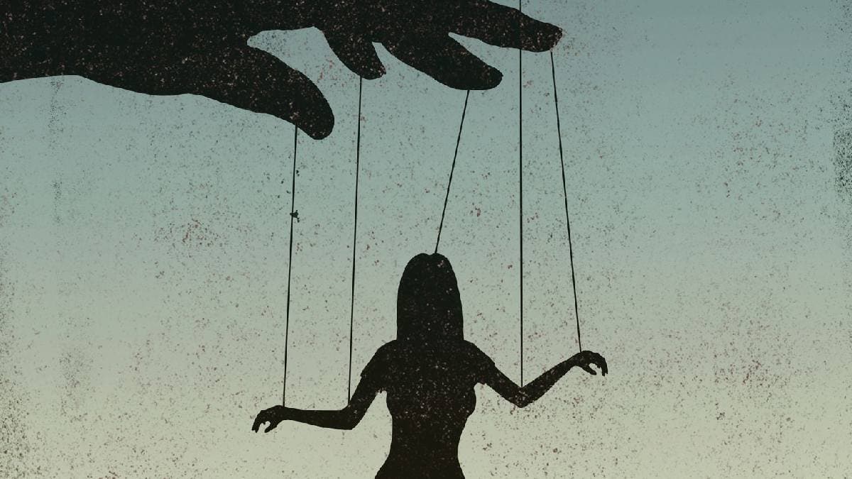 Uk man did not let his girlfriend to brush her teeth in their toxic relationship lif