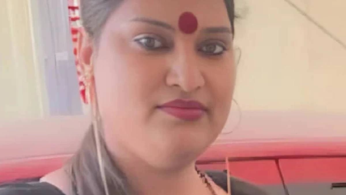 Bangladeshi Man Lived As Transgender In Bhopal For 20 Years