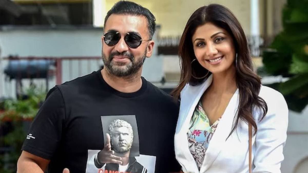ED raids premises and office of Actress Shilpa Shetty s husband Raj Kundra in Mumbai 