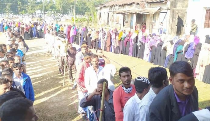 Vote percentage at 5 pm