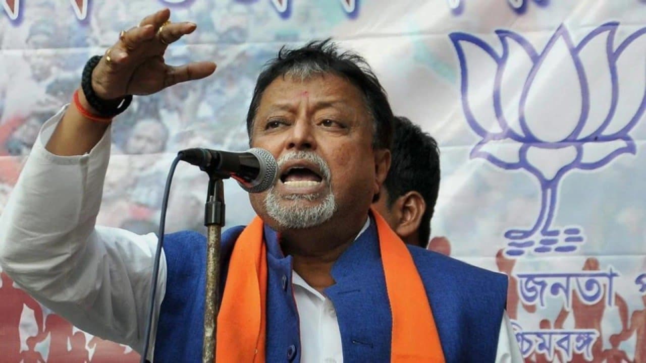 Calcutta High Court dismiss MLA post of Mukul Roy under anti defection law
