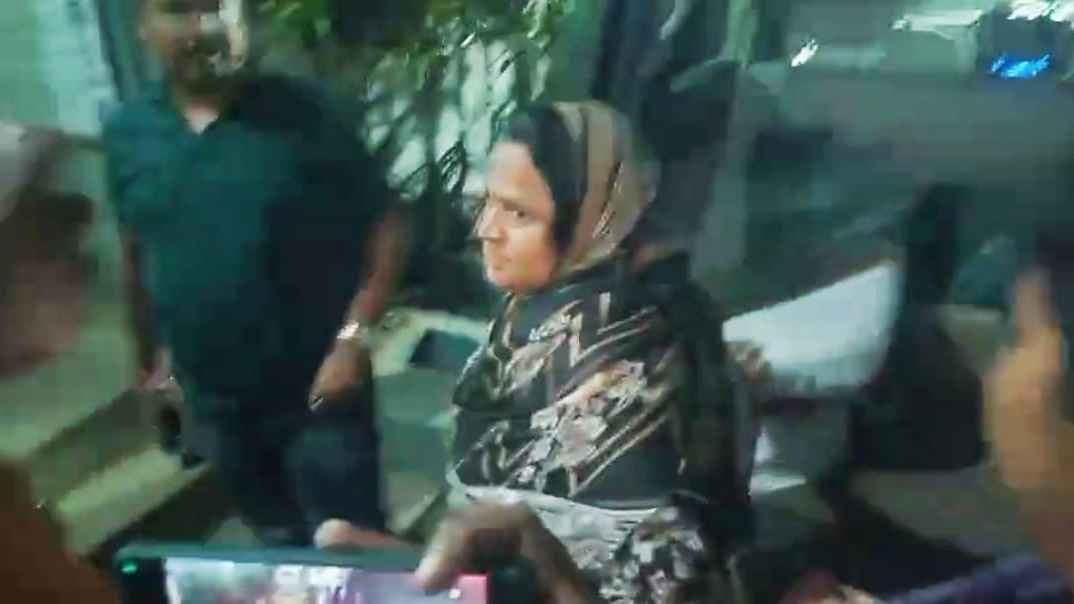 Sweta alias Phooltusi changes her attire many times to escape police